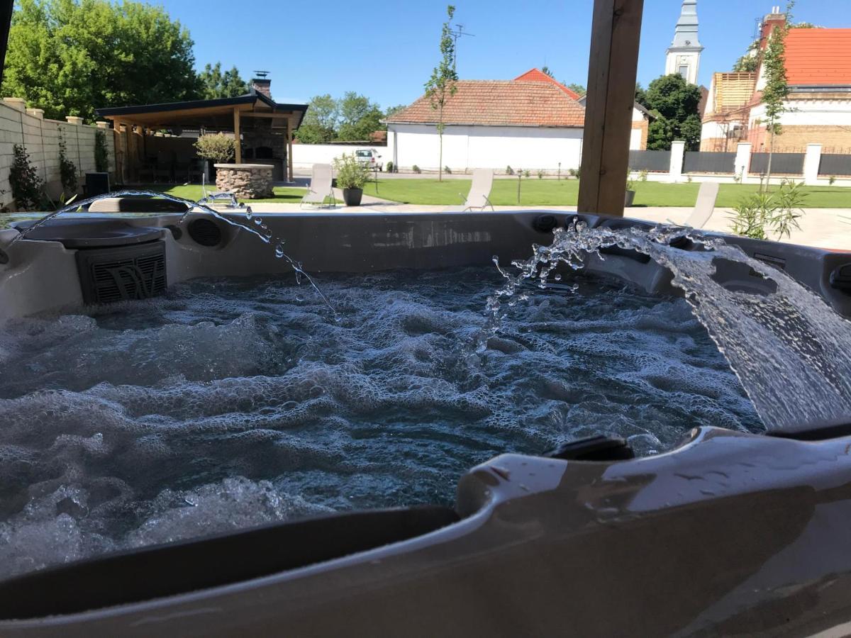 Bed and Breakfast Notarius Vendeghaz Poroszló Zewnętrze zdjęcie